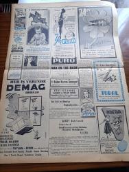 Yeni İstanbul Gazetesi - 3 Aralık 1952 -  Cumhurbaşkanı Celal Bayar Gümülcüne'de Celal Bayar Lisesi'nin Açılışında Bulundu - Mürebbiye Yazan Hüseyin Rahmi Gürpınar Yazı Dizisi -Cumhurbaşkanı Celal Bayar Saat 16'da İstanbul'da - Malatya Hadisesi - Celal Bayar Selanik'te Ata'nın Evini Ziyaret Etti - İçişleri Bakanı Ethem Menderes - Kansere İlaç Bulma Yarışı - Milli Harp Akademisi Kuruluyor - NATO'nun Emrine Verilecek Askeri Kuvvetlerimiz - Büyük Kardeşim Atatürk Anlatan Makbule Atadan Yazı Dizisi - Denizlerin Efesi Gazi Umur Paşa Yazan Tevfik İnci Yazı Dizisi - Ahmet Emin Yalman'a Yapılan Suikast - Mecidiyeköy'le İstinye Arasında İkinci Yol - Namık Kemal'i Anma Töreni - Yunan Milli Tiyatrosunun Muvaffakiyeti - Nureddin Ahmet İlsevey - 1001 Gece Masalları Sihirli Kandil Çeviren Reşad Nuri Darago Yazı Dizisi - Turistler Ve Topkapı Sarayı - Memleket Ve Dünya Borsa Ve Piyasaları - Çapamarka - Puro Tuvalet Sabunları - Gripin - Casusluk Sanığı Hayati Karaşahin'in Duruşması -