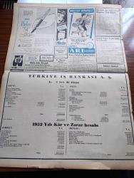 Yeni İstanbul Gazetesi - 8 Nisan 1953 - Mustafa Nermi - Tahran'da Yeniden Karışıklık Başladı - Rusya'nın Barış Politikası - Dumlupınar Gemisi Batarken Şehit Olan Ulvi Erhazar - Amiral Carney Dün İstanbul'a Geldi - Amerikan Başkanı Eisenhower Birleşmiş Milletler'in Kore'den Çekilmeyeceğini Söyledi - Küçük İnsanlar Yazan Faik Baysal Yazı Dizisi - Edebiyat Günü'ne Gösterilen Alaka - Operatör Cemil Topuzlu İçin Yapılacak Tören - Türkiye Ekonomisi - Bizans Etüdleri Kongresi Selanik'te Toplanıyor - Gölcük'te Dumlupınar Şehitleri Dün Anıldı - Anıtkabir Atatürk Ormanı - Times'in Türkiye Hakkındaki Dikkate Değer Makalesi - Hikaye İstanbul Hasreti Yazan Ali N. Seden - Türkiye İş Bankası Raporu Üzerinde Tahliller - Büyük Röportaj Serisi İslam Memleketleri Yazan Fikret Adil Yazı Dizisi - Fransa'nın En Gözde Yıldızı Martine Carol - İtalya Seçim Kanunu Zorla Mı Kabul Edildi - Ankara Sigorta - Arı Bisküvileri - Parker 51 Dolmakalemi - Miele Çamaşır