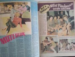 Pazar Ekstra Haftalık Aktüalite Sinema Tiyatro Müzik ve Magazin Dergisi - 6 Nisan 1969 - Çin Falı - Bulmaca - İngrid Bergman'ın Kızı İnsanlardan Kaçıyor - Vito Genovese - Al Capone - Ginger Rogers - Kümeste Yaşayan Kadınlar - 200.000 Liraya Bir Banyo Dairese - Aşk Fotoğrafları Sergisi Açılıyor - Bir Kupa Yapılıyor - Mutluluk - Nüfus Planlaması Tatbik Ediliyor - Kediler ve Köpeklere de - Nurten Yaşaroğlu - Leyla Beyki - Sevim Karaca - Teyfika Buharılı - Madam Aytaç - Bana Derler Fosforlu - Sülün Osman Alman Televizyonunda - Dağılanlar Toplandı - Nilüfer Koçyiğit - Figen Say - Yıldırım Gencer - Zeynep Aksu - Köpekten Korkarmış - Sadri Alışık - Alfred Hitchcock - 2 Saatte 10 Yaş Gençleşmek Mümkün - Ev Hayatı Sizi Mutlu Ediyor mu? - Çakıl Taşı Ne İşe Yarar? - Şaka fotoğraf ve haberi - Tam Takım Dergi