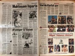 Hürriyet Gazetesi - 20 Eylül 1999 -  - Müjdat Gezen - Adamlar - Sinan - Lyon - Zara - AP - Fransa - Baha - Alaattin Çakıcı - Suso - Selçuk - Nazlı Ilıcak - Çelik - Oscar - Andre Agassi - Steffi Graf - Eren - Emin Çölaşan - Ertugrul - Tayfun - Fenerbahçe - Hulk - Yasin - Teknik Direktör - Hakan Şükür - Macaristan - Seda Sayan - Moldova - Beşiktaş - Mahmut - Alpay - LP - Emre - Yeni Transfer - Eder - Puan Durumu - Şili - Yusuf - Cengiz - Ege - Hagi - Mesut Yılmaz - Redd - Sami Selçuk - Necmettin Erbakan - Belediyeler - Tansu Çiller - DYP - PAK - Bedük - Saffet Arıkan Bedük - AKP - Akif Gülle - Mehmet Ali Birand - Ali Bayramoğlu - Merve Kavakçı - Anayasa Değişikliği - İsviçre - AIK - BBP - Aydın Doğan - Ertuğrul Özkök - Tufan Türenç - Atiba - Bülent Ecevit - Hikmet Sami Türk - DSP - Nez - Turgut Özal - Orman - Yunanistan - Süleyman Demirel - Belçika - Rusya