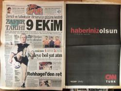 Hürriyet Gazetesi - 4 Ekim 1999 -  - Sinan - Deniz Akkaya - AP - Emre - Şili - İsmail - Zara - İsmail Cem - Yunanistan - CHP - Ege - Kıbrıs - Ertugrul - Model - Galatasaray - Beşiktaş - Almanya - Romanya - Kupa Galipleri Kupası - Lyon - Alpay - LP - Türk Telekom - Harun - Teoman - Hazırlık Maçı - Roda - Augsburg - Mehmet Polat - Real Madrid - Kırmızı Kart - Teknik Direktör - Chelsea - Süper Lig - Eren - Emrah - Rusya - Mahmut - Yasin - Eder - PAK - Eşref Kolçak - Terörle Mücadele - Sosyal Güvenlik - Lens - Tufan Türenç - Orman - Murat Karayalçın - Melih Gökçek - Gökçe - Onur - Çelik - DSP - Lille - Fabri - Bülent Ecevit - Barış süreci - Barış Süreci - Agu - Steffi Graf - Duke Ellington - Emre Kongar - Isla