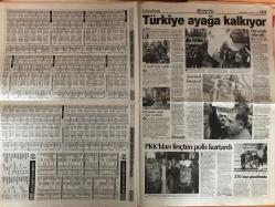 Hürriyet Gazetesi - 18 Kasım 1998  - İtalya - AP - Fatih Altaylı - Redd - Ertugrul - Avusturya - Trabzonspor - Galatasaray - Eder - Aziz - Fenerbahçe - Tayfun - Oğuz Çetin - Eren - Cem Uzan - Ege - Fransa - Aziz Yıldırım - Yilmaz - Basın Toplantısı - Zara - Juventus - Patron - Süper Lig - Fatih Terim - Beşiktaş - Karabükspor - Cengiz - Norveç - Teknik Direktör - Lens - Model - Moldova - Ukrayna - Hagi - Alper - LP - Malta - Recai Kutan - Murat Boz - Almanya - Esra - Agu - Adnan Polat - Yaşar Kemal - Erdal İnönü - Ertuğrul Özkök - Özgürlükler - Avrupa Birliği - Hükümet Krizi - Yunanistan - Sivil toplum - ANAP - Süleyman Demirel - Baha