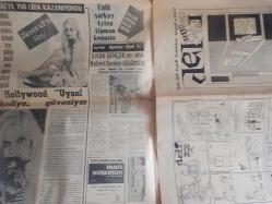 ABC Haftalık Aktüalite Sinema Tiyatro Müzik ve Magazin Gazetesi - 8 Temmuz 1967 - Türkan Şoray, Cüneyt Arkın'la Evleniyor - Falınız ve Siz - Oyun Eğlence Bulmaca - Selda Alkor - Sevda Ferdağ Anlamadığı işe Asla Burnunu Sokmaz - Ben Casey Çizgi Romanı - Aşk Büyüsü - John Sawey - İnönü Torununa Ceza Verdi - Güçlü Toker - Alexandra Hay - İlhan Gençer - Rahmi Duman - İlya Ehrenburg - Deli - Elden Düşme Araba Hikayesi - Seçme Fıkralar - Plavın Yenmesine Başlandı - Zirve İşi Çok Zırvaladı - Müjdat PElerin - Bu Yıl Çıplak Kadınsız Film Yok - Gülgün Erdem - Elizabeth Taylor'un Ayağını Kim Kırdı? - Mehmet Taneri - Vergiden Kaçarken Kara Sevdaya Tutuldu - Çektiği Şutla Kurşun Geçmez Camları Deliyor - Gerhard Müller - Bronz Adam - Kenneth Robeson - İsimsiz Kahramanlar - Gizli Ajan X9 - Beni Bir Bakana Peşkeş Çektiler fotoğraf ve haberi - Tam Takım Gazete