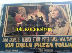 Bir aşk yetmez, ORİJİNAL İTALYANCA SİNEMA BEZ AFİŞİ - VIA DALLA PAZZA FOLLA - Far from the Madding Crowd, 1967, FİLM BEZ AFİŞİ / POSTERİ - BÜYÜK BOY - ORİJİNAL - 67 X 45 cm EBADINDA - Original Turkish Big Size Movie Poster - John Schlesinger, Julie Christie, Terence Stamp, Peter Finch, Alan Bates, Fiona Walker, Prunella Ransome, Alison Leggatt, Paul Dawkins, Julian Somers, John Barrett, Freddie Jones, Andrew Robertson, Brian Rawlinson