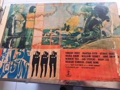 Bir aşk yetmez, ORİJİNAL İTALYANCA SİNEMA BEZ AFİŞİ - LA FALSE VERGINI, 1967, FİLM BEZ AFİŞİ / POSTERİ - BÜYÜK BOY - ORİJİNAL - 67 X 45 cm EBADINDA -  Original Turkish Big Size Movie Poster - Jeremy Summers, Hans Billian, Vincent Price, Martha Hyer, George Nader, Ann Smyrner, Wolfgang Kieling, Wolfgang Kieling, Sancho Gracia, Maria Rohm, Luis Rivera, José Jaspe, Juan Olaguivel, Herbert Fux