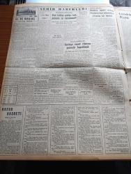 Yeni İstanbul Gazetesi - 2 Eylül 1955 -  İngiliz Basınına Göre Kıbrıs Terkedilmelidir -Mustafa Nermi - Fatin Rüştü Zorlu Kıbrıs'ta Herhangi Bir Değişiklik Lozan'ın Revizyonunu İstemektedir - Başvekil Adnan Menderes Kıbrıs Konusunda Yunanlılar Lehinde Neticeye Asla Tahammül Edemeyiz - Trikopis'i Esir Alan Türk Kahramanı Eyüp Özkan'a Madalya Verildi - Vali Fahrettin Kerim Gökay Prag'a Gitmiyor - Meşhur Sinema Yıldızı Paul Muni'nin Bir Gözü Kör Oldu - Bütün Yurtta Modern Cezaevleri Yapılacak - Ankara İstanbul İzmir Radyosu Programı - Mehtap Şarkısı Cinayetleri Yazan Francis Didelot Yazı Dizisi - Askeri Mekteplerimiz Ve Kulelinin Tarihçesi - Çocuk Sayfası - Lefter Küçükandonyadis Fenerbahçe Hadisesi Gitgide Büyüyor - Askeri Balkan Oyunları Cumartesi Günü Başlıyor - Galatasaray Karagümrük İle Karşılaşıyor - Kızlar Türkiye Basketbol Birinciliği - Çapamarka - Puro Tuvalet Sabunları - Gripin