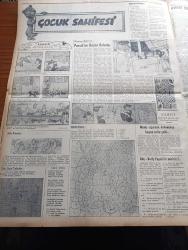 Yeni İstanbul Gazetesi - 2 Eylül 1955 -  İngiliz Basınına Göre Kıbrıs Terkedilmelidir -Mustafa Nermi - Fatin Rüştü Zorlu Kıbrıs'ta Herhangi Bir Değişiklik Lozan'ın Revizyonunu İstemektedir - Başvekil Adnan Menderes Kıbrıs Konusunda Yunanlılar Lehinde Neticeye Asla Tahammül Edemeyiz - Trikopis'i Esir Alan Türk Kahramanı Eyüp Özkan'a Madalya Verildi - Vali Fahrettin Kerim Gökay Prag'a Gitmiyor - Meşhur Sinema Yıldızı Paul Muni'nin Bir Gözü Kör Oldu - Bütün Yurtta Modern Cezaevleri Yapılacak - Ankara İstanbul İzmir Radyosu Programı - Mehtap Şarkısı Cinayetleri Yazan Francis Didelot Yazı Dizisi - Askeri Mekteplerimiz Ve Kulelinin Tarihçesi - Çocuk Sayfası - Lefter Küçükandonyadis Fenerbahçe Hadisesi Gitgide Büyüyor - Askeri Balkan Oyunları Cumartesi Günü Başlıyor - Galatasaray Karagümrük İle Karşılaşıyor - Kızlar Türkiye Basketbol Birinciliği - Çapamarka - Puro Tuvalet Sabunları - Gripin