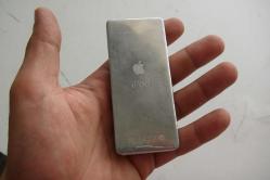 İPOD 4GB A1137  1NESİL MP3 ÇALAR ORJINAL CALISIYOR DETAYLAR ACIKLAMADA (TEKNIK MAVI KUTU