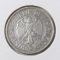 1984-D BATI ALMANYA DEUTSCHE 1 MARK ORİJİNAL MADENİ PARASI ÇİLALTI-ÇİL Ü2EEE1 ÇOK NADİR