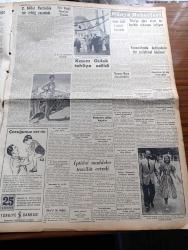 Yeni İstanbul Gazetesi - 17 Ağustos 1955 - Mustafa Nermi - Kıbrıs'taki Tedhişcilere Atina'nın Silah Yardımı - Kasım Gülek Dün Akşam Saat 19.30 da Tahliye Edildi - Celal Bayar Ve Irak Kralı İkinci Faysal Savarona Yatı İle İzmir'e Hareket Ettiler - Gazeteciler Cemiyetinin Namık Gedik'e  Telgrafı - Mevcut Telefon Rehberi Halkı Zarara Sokuyor - Yenicami Hakkında İzahat Verilecek - Prenses Margaret'in Evlenme Meselesi - Bir Köylü Komünistlik Propagandası Yaparken Yakalandı - Ankara İstanbul İzmir Radyosu Programı - Tarhan Toker - Mustafa Cezar - Hasene Ilgaz - Ali Yağcıoğlu - Bütün Erkeklerin Hayalindeki Genç Kız Dorothy Malone - Yugoslavya Şampiyonu Mugosa Ekrem Koçak İle Tekrar Yarışmayı Kabul Ediyor - Fenerbahçe Hacettepe Maçı - Alman Milli Futbol Takımı Kaptanı Fritz Walter'in Turgay Şeren'e Mektubu - Gripin - Boğaziçi Güzelhisar Arsaları