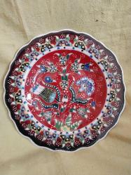 Kütahya Çini Tabak,  Sanatçı İmzalı Duvara Asma Aparatlı Çini Tabak.