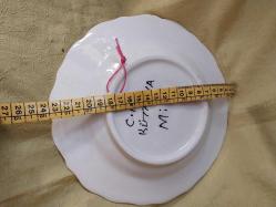 Kütahya Çini Tabak,  Sanatçı İmzalı Duvara Asma Aparatlı Çini Tabak.