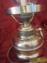 GAZ LAMBASI,  İTALYA ÜRETİMİ  PİRİNÇ GAZ LAMBASI . ELEKTRİKLİ  GECE LAMBASINA ÇEVRİLMİŞ,  KABLOSU VE AMPULÜ EKSİK HALİYLE..