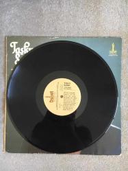 TAŞKIN SABAH -UNUTMAK İSTİYORUM LP 1