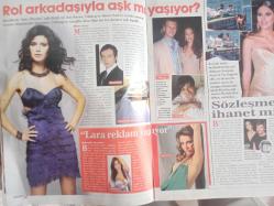 Kumsal Haftalık Aktüalite Sinema Tiyatro Müzik ve Magazin Dergisi - 27 Eylül - 3 Ekim 2008 - Aysu Baçeoğlu - Dilek Pınar - Şengül Balıksırtı - Erhan Kanioğlu - Tuğba Özerk - Merve Yurttapan - İsmail Hacıoğlu - Eda Taşpınar - Fatoş Seğmen - Mehmet Çelik - Meltem Cumbul - Pınar Altuğ - Yağmur Atacan - Tuğba Özay - Sude Bilge Demir - Özcan Deniz - Fahriye Evcen - Seren Serengil - Deniz Akkaya - Jennifer Lopez - Okan Yalabık - Simge Tertemiz - Kıvanç Tatlıtuğ - Azra Akın - Cansel Elçin - Bergüzar Korel - Tan Sağtürk - Hilal Cebeci - Burcu KAra - Yavuz Bingöl - Asu Emre - Didem Erol - Seda Sayan - Onur Şan - Seda Yalçın - Tunç Nazikoğlu - İpek Tanrıyar - Yeşim Salkım - Hanife Çakmak - Mehmet ÇAlışkan - Cansu Dere - Kıvanç Tatlıtuğ - Tarkan - Sezen Aksu - Emel Sayın - Yıldırım Gürses - Feryal Gülman - Zeynep Fadıllıoğlu - Aylin Tahincioğlu - Tuğba Erbil - Oya Eczacıbaşı - Heves Ekinci - Tolga Çevik fotoğraf ve haberi - Tam Takım Dergi