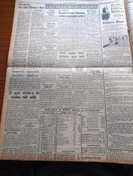 Yeni İstanbul Gazetesi - 22 Ağustos 1956 - Piyasada Mevcut Tutukluk Giderilecek - Diyarbakır Mebusu Mustafa Ekinci 1937'de Öldürülen 103 Vatandaş İçin Yeniden Müracaatta Bulundu - İsmet İnönü Ankara'ya Dönerken Cemil Bengü'ye Cevap Verdi - Celal Bayar - Kıbrıs İçin Atina'nın Yeni Ve Planlı Taarruzu - Gülhane'de 300 Çocuk Sünnet Oldu - Komünizmin Yaşayamıyacağı Memleket Türkiye'dir - Amerika'da Cumhuriyetçi Parti'nin Kongre Çalışmaları - Evlilik Mi Bekarlık Mı Yazan Necla Seyhun Yazı Dizisi - İzmir'de Otomobil Fiyatları Düşüyor - Ankara İstanbul Radyosu Programı -  Küçük Hikaye Fakirin İntikamı Çeviren Nezihe Türkkan - Macera Peşinde Çeviren İhsan Aysu Yazı Dizisi - Galatasaray Sofya Dinamo Maçı - Kont Ernest Borgnine Sophia Loren İle Bir Film Çeviriyor - Enternasyonal Tenis Turnuvasına Dün Bütün Gün Devam Edildi