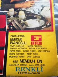 Sezercik Aslan Parçası, ORİJİNAL YEŞİLÇAM SİNEMA BEZ AFİŞİ, 1972, FİLM BEZ AFİŞİ / POSTERİ - BÜYÜK BOY - ORİJİNAL - 69 X 49 cm EBADINDA - Original Turkish Big Size Movie Poster - Memduh Ün, Safa Önal, Hülya Koçyiğit, Necdet Yakın, 	Memduh Ün, Ekrem Dümer, Nubar Terziyan, Atıf Kaptan, Lale Belkıs, Kayhan Yıldızoğlu, Necip Tekçe, Renan Fosforoğlu, Ediz Hun, Nihat Ziyalan, Nevzat Okçugil, Sezer İnanoğlu,