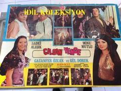 YEŞİLÇAM ORİJİNAL BEZ SİNEMA, Film AFİŞİ - Çılgın Yenge, 1971, BEZ FİLM AFİŞİ / POSTERİ - BÜYÜK BOY - ORİJİNAL - 68 X 48 cm EBADINDA - Original Turkish Big Size Movie Poster - Sırrı Gültekin, Sadık Şendil, Sadri Alışık, 	Gafur Uzuner, Suna Pekuysal, Gazanfer Özcan, Mine Mutlu, Ali Şen, Tuluğ Çizgen, Sadri Alışık, Sadettin Erbil, Ali Uyandıran, Semra Yıldız, Faik Coşkun, Ayla Arslancan, Gül Doruk, Tombiş Önder, Özdemir Baturalp, Metin Turan, Manasi Fillmeridis