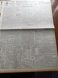 Yeni İstanbul Gazetesi - 18 Şubat 1953 - Mustafa Nermi - NATO'ya Girişimizin Yıldönümü - Milliyetçiler Bir Adaya Baskın Yaptı - Amerikan Başkanı Eisenhower'in İlk Basın Toplantısı - 1953 Bütçesinin Tümü Üzerinde Müzakereler - Türk Yugoslav Ve Yunan Askeri Görüşmeleri Başladı - Cumhurbaşkanı Celal Bayar Halk Partisi İl Merkezine Gitti - Büyük Kardeşim Atatürk Anlatan Makbule Atadan Yazı Dizisi - Küçük İnsanlar Yazan Faik Baysal - Bozuk Ekmek Çıkaran Fırınlar - Doktor Kerim Ömer Çağlar - 1001 Gece Masalları Perizad Çeviren Reşad Nuri Darago Yazı Dizisi - Yeni Siyasetin Parolaları - Lanetli Mahalle Yazan Mehmet Davaz Yazı Dizisi - Kore Cephesinde İki Türk Erinin Macerası - Raman Petrol Gemisinin Macerası - Silvana Pampanini Hafif Rolleri Bırakıp Dramlarda Oynamaya Başlıyor - Kore'den Tablolar Yazan Ayfer Sakarya - Siemens Radyoları - Prestige Düdüklü Tencereleri - Ziraat Bankası - Türk Ticaret Bankası - Turgutlu'da Acayip Doğum Vakaları