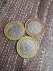 2 adet 15 temmuz ve 1 adet çapaklı Madeni para