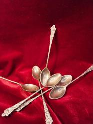 ÇAY KAŞIKLARI OLDUKÇA YAŞLI ESKİNİN TEMİZ KALMIŞ ÇAY KAŞIKLARI