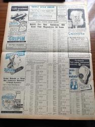 Yeni İstanbul Gazetesi - 24  Temmuz 1953 - Rusya'nın Batılı Devletlere Cevabı - Vicdan Ve Toplanma Hürriyetini Koruma Kanunu Kabul Edildi - Kore'de Anlaşma İhtimali Çoğaldı - Eski Muhariplerin Şeref Günü - Amerikan Gazeteci William Henri Chamberlain'in Basın Toplantısı - Millet Partisi'ne Dair İstanbul Tahkikatı Son Safhada - Döner Ayna Yazan Halide Edip Adıvar Yazı Dizisi - Profesör Doktor Sadi Irmak - Sanayi Atmosferi Ve Terbiyesi - Doğu Almanya'da Ciddi Kargaşalıklar - Komünist Çin Ve Birleşmiş Milletler - Meşrutiyet İlanının Yıldönümü - Binbirgece Masalları Canem Çeviren Reşad Nuri Darago Yazı Dizisi - Günde Yalnız Bir Saat Su Yüzüne Çıkan Tren Yolu - Gökbayrak Yazan Leon Cahun Yazı Dizisi - Tam On Yıl Sonra Gözleri Açılan Kör - İslam Memleketleri Yazan Fikret Adil Yazı Dizisi - Mühim Bir Keşif 70.000 Sene Evvel Yeryüzünde Yaşayan İnsan İskeleti Bulundu - Yeni İstanbul Kömür Havzasında Bir Ocak Katırının Hikayesi - General Electric Ampul - Dermojen - Çiftlik Pastörize İnek Sütü
