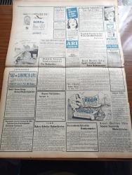 Yeni İstanbul Gazetesi - 31 Temmuz 1953 - Kore Barış Konferansı - Mustafa Nermi - Amerikan Uzak Doğu Komutanı Mark Clark Sulh Kızıllar'a Bağlı Diyor - Sovyetler Avusturya'yı Gafil Avlamak İstiyor - Malatya Emin Yalman'a Yapılan Suikast Hakkında Duruşma - Adnan Menderes Ege Kasım Gülek de Karadeniz Bölgesine Gidiyor - Elektrik Arızası Yüzünden İstanbul Radyosunda - Türkiye Almanya Ticari Münasebetleri Gelişiyor - Döner Ayna Yazan Halide Edip Adıvar Yazı Dizisi - Baydar Derler - Kravat Yüzünden İşlenen Cinayet - Kore'de Müttefikler Ve Komünistler Ateşkes Hattına Çekildiler - Ankara İstanbul İzmir Radyosu Programı - Binbirgece Masalları Canem Çeviren Reşad Nuri Darago Yazı Dizisi - Hüseyin Avni Şanda -  Dış Ülkelerin Pahalılığı Bir Mazeret Midir - İlk Yazı Makinesini Kim İcat Etti - Milyonerler Cenneti Cote D'azur - İstanbul Şehrinden Röportajlar - İslam Memleketleri Yazan Fikret Adil Yazı Dizisi - Balerinlere At Yasak - Modern Pakistan'da Resim Sanatı - Çapamarka - Arı Bisküvileri
