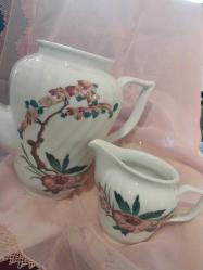 PORSELEN ÇAY VE SÜT POTU, BAVYERA ALMANYA ÜRETİMİ..BOY :18 CM EN 24 CM.
