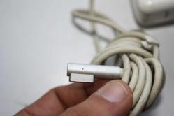 APPLE A1343 Apple 85W MagSafe Güç Adaptörü (15 ve 17 inç MacBook Pro için)  orjinal   (Z1-KASA