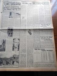 Yeni İstanbul Gazetesi - 23 Ağustos 1953 - Mustafa Nermi - Musaddık Zahidi'nin Emriyle Hapsedildikten Sonra İran Şahı Uçakla Tahran'a Döndü - Amerika'nın Dostları İle Atom Bilgisi Mübadelesi - Enternasyonal Tenis Turnuvası Başladı - Yeni Dış Ticaret Rejimi Yarın İlan Ediliyor - Ankara Vapuru Hadisesi - İzmir Fuarını 140 Bin Kişi Ziyaret Etti - Döner Ayna Yazan Halide Edip Adıvar Yazı Dizisi - Profesör Doktor Sadi Irmak - 1956 Seçimi İçin Yapılan Tahminler - Üniversitede Yabancı Dil İmtihanları - Ordu Atı Müsabakaları - Ankara İstanbul İzmir Radyosu Programı - Hüseyin Avni Şanda - Zeus Sunağı - Anadolu Abideleri Yazan Aziz Ogan - Baydar Derler - Milyon Hırsızı Tercüme Eden Mediha Sayar - Fransız Kadınlarının Yağmurluk Merakı - Pehleviler İdaresi'nde İran - Sabık Mısır Kralı Faruk'un Rakkasesine Bir Suikast - Mau Mau Atış Hedefleri - Çapamarka - Minerva Dikiş Makinesi - Rekor İdrofil Pamuk - Çiftlik Pastörize İnek Sütü - Beynelmilel Frankfurt Sonbahar Fuarı - İthalatçı Mehmet Kavala