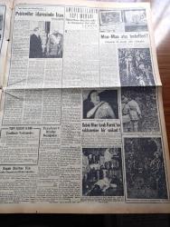Yeni İstanbul Gazetesi - 23 Ağustos 1953 - Mustafa Nermi - Musaddık Zahidi'nin Emriyle Hapsedildikten Sonra İran Şahı Uçakla Tahran'a Döndü - Amerika'nın Dostları İle Atom Bilgisi Mübadelesi - Enternasyonal Tenis Turnuvası Başladı - Yeni Dış Ticaret Rejimi Yarın İlan Ediliyor - Ankara Vapuru Hadisesi - İzmir Fuarını 140 Bin Kişi Ziyaret Etti - Döner Ayna Yazan Halide Edip Adıvar Yazı Dizisi - Profesör Doktor Sadi Irmak - 1956 Seçimi İçin Yapılan Tahminler - Üniversitede Yabancı Dil İmtihanları - Ordu Atı Müsabakaları - Ankara İstanbul İzmir Radyosu Programı - Hüseyin Avni Şanda - Zeus Sunağı - Anadolu Abideleri Yazan Aziz Ogan - Baydar Derler - Milyon Hırsızı Tercüme Eden Mediha Sayar - Fransız Kadınlarının Yağmurluk Merakı - Pehleviler İdaresi'nde İran - Sabık Mısır Kralı Faruk'un Rakkasesine Bir Suikast - Mau Mau Atış Hedefleri - Çapamarka - Minerva Dikiş Makinesi - Rekor İdrofil Pamuk - Çiftlik Pastörize İnek Sütü - Beynelmilel Frankfurt Sonbahar Fuarı - İthalatçı Mehmet Kavala