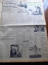 Yeni İstanbul Gazetesi - 9 Ağustos 1953 - Rus Başbakanı Malenkov Türkiye İle Görüşmeye Hazırız - Amerikan Bilginleri Ruslar Hidrojen Bombasını Bulsalardı Patlatırdı - Korede 30 Türk Esiri İade Edildi - Doğu Bölgesinde 1938 Yılında Kurşuna Dizilen 103 Kişiye Dair Tahkikat - Adnan Menderes Ankara'da - Heybeliada'da Casusluk İddiasına Dair Tahkikat - Petrol Ofis'te Tasfiye - Döner Ayna Yazan Halide Edip Adıvar Yazı Dizisi - Et Borsası Faaliyete Geçiyor - Enternasyonal Şarkısı Yugoslavyanın Milli Marşı Olarak Kalıyor - Ankara İstanbul İzmir Radyosu Programı - Baydar Derler Pazar Konuşmaları - Floransa Bir Müze Şehri Olarak Kalmak İstemiyor - Yeni İstanbul'un Hikayeleri Kestane Fidanları Yazan Mehmet Davaz - İslam Memleketleri Yazan Fikret Adil Yazı Dizisi - 24 . Atletizm Bayramı Dün Fenerbahçe Stadında Başladı - Marmara Kupası Yelken Yarışları - Çapamarka - Gripin - Jawa Motosikletleri - Mısır'da Gizli Komünist Teşkilatı Dağıtıldı