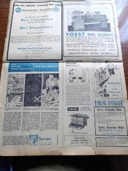 Yeni İstanbul Gazetesi - 19 Ağustos 1953 - İran Şahı Bağdat'tan Uçakla Roma'ya Gitti - Ankara Vapurunda Garip Bir Kaçakçılık - Kasım Gülek Halk İçinde Dedi - Ordu Terfi Listesine Dair Bakanın Sözleri - İsveçli Kaptan Lorentzon'a Dair İddialar - Döner Ayna Yazan Halide Edip Adıvar Yazı Dizisi - Namık Zeki Aral - Döviz Kaçırdığı İddia Edilen Fenerbahçe Kaptanı Fikret Kırcal - İran Şahı Başbakan Olarak Zahidi'yi Tanıyor - Çumra'da Sulu Ziraat İstasyonu - Binbir Gece Masalları Firuz İle Eşi Çeviren Reşad Nuri Darago Yazı Dizisi - Memleket Ve Dünya Borsa Ve Piyasaları - Bergama Harabelerinde Zeus Sunağına Doğru Bir Gezinti - Eski Devirlerde Türk Hayatı Mahalle Mektepleri - Milyon Hırsızı Tercüme Eden Mediha Sayar Yazı Dizisi - Çocuklara Hangi Sporlar Faydalı Hangisi Zararlıdır - Beşiktaş'ın Eski Meşhur Solaçığı Şükrü Gülesin - Fenerbahçe Panathinaikos Spor Bayramı - Vöest Torna Tezgahları - Emlak Bankası - Halda Daktilo - İran'dan Petrol Almıyoruz