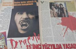 HÜRRİYET GAZETESİ-SHOW EKRAN DERGİSİ-SHOW-DERGİ-7 MART-1993-SAYI:50-KAPAK-FOTOĞRAF-RÖPORTAJ-SABUN KÖPÜĞÜ-MONICA BELUCCI-DRACULA-HOLLYWOOD-CORLEONE-EMMANUELLE SEIGNER-ROMAN POLANSKİ-MİCHEL PİCCOLİ-VİCTORİA ABRİL-JEFF KOONS-PAVAROTTİ-LUCİANO PAVAROTTİ-SİBEL TAN-MANKEN-JÜLİDE ATEŞMATİLD MANOKYAN-DORA ÇİLİNGİR-SEZER YILMAZ-ANNA FALCHİ-KONT DRACULA-SHARON TATE-FAYE DUNAWAY-NASTASSİA KİNDKİ-JACQUELİNE BİSSET-İSTİKRARSIZLAR-İLKNUR BOZKURT-FARUK PEKER-MELTEM DOĞANAY-AHMET KAYA-ALEV BAYMUR-TANJU ÇOLAK-GÜL ERDA-FUNDA ÖNCÜ-ALP BUĞDAYCI-HALİL KADİRBEYOĞLU-FİL KADINLAR-