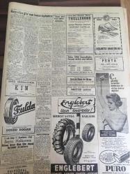 YENİ SABAH GAZETESİ  14 EKİM1958 YIL :21 SAYI :7044--Hayırlıoğlu 'nun basın  toplantısı ----Başvekil Turgutlu da Meclis Reisi de  İzmit de Konuştular --Ticaret Lisesi Mezunları Zor Durumda Kaldı --NATO ,Kıbrıs  meselesini  tekrar müzakere  ediyor --Öncü atmosfere girecek  yandı --Bu  tarafımız  zayıf---Et  ihracı  et fiyatını  artıracak --Dumlupınar on beş gün içinde  kurtarılabilirdi --Emek Sinemasında :Kin --Şeref Görkey Beşiktaş Artık Eski Beşiktaş Olamaz Diyor --Basketbol Milli Maçları Programı Dün Açıklandı --Milli Namzetler 2. Lig Karması ile Oynuyorlar --Galatasaray Ankara da Beşiktaş la  Oynayacak --
