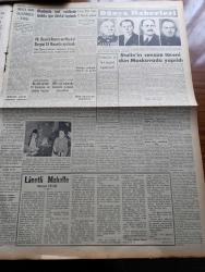 Yeni İstanbul Gazetesi - 10 Mart 1953 - Mustafa Nermi - Stalin'in Cenaze Töreni Dün Moskova'da Yapıldı - Türk Heyeti Paris'te - Mareşal Tito'nun Gizli Tutulan Seyahati - John Foster Dulles Stalin'in Ölümünü Hayırlı Buluyor - Malatya Suikastı Sanıkları Dün Ankara'ya Getirildiler - Cumhurbaşkanı Celal Bayar Eğitim Vekili Tevfik İleri İle Görüştü - Küçük İnsanlar Yazan Faik Baysal Yazı Dizisi - Büyük Kardeşim Atatürk Anlatan Makbule Atadan Yazı Dizisi - Saim Arıkan Güreş Takımı Antrenörü Oldu - Kerim Ömer Çağlar - Okullarda Test Usulünün Tatbiki İçin Dünkü Toplantı - 14. Devlet Resim Ve Heykel Sergisi 15 Nisan'da Açılacak - Fransız Ordu Takımı 12 Mart'ta Gelecek - İsrail Araştırmalar Müşavirliği - Amerika'nın Sesi Radyosu Türkçe Yayınları - 1001 Gece Masalları Kamer Ül Zaman Çeviren Reşad Nuri Darago Yazı Dizisi - İkinci Bir Pearl Harbour Faciası Daha Olabilir Mi - Sana Nebati Margarin - Hoover Elektrik Süpürgesi - Çapamarka - Gripin - Boksör Rocky Marciano'nun Antrenman Arkadaşı Türk