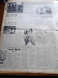 Yeni İstanbul Gazetesi - 9 Mart 1953 - Mustafa Nermi - Kızıl Lider Stalin'in Cenaze Töreni Bugün Moskova'da Yapılıyor - Stalin'in Cenaze Töreni İçin Bir Heyetimiz Gitti - Arnavutluk'ta İsyan Çıktı - Adnan Menderes Ve Fuat Köprülü Bugün Uçakla Paris'e Gidiyorlar - Malatya Suikastı Sanıkları - Necip Fazıl Kısakürek - İzmir Altay Sporcuları Kaza Geçirdi - Ayvalık'ta  Komünist Propagandacılar - Galatasaray Beykoz'a Yenildi - Büyük Kardeşim Atatürk Anlatan Makbule Atadan Yazı Dizisi - Küçük İnsanlar Yazan Faik Baysal Yazı Dizisi - Muallimler Cemiyeti Kuruluş Yıldönümü Dün Kutlandı - 1001 Gece Masalları Kamer Ül Zaman Çeviren Reşad Nuri Darago Yazı Dizisi - Salzburg Radyosu Programı - Türk Milli Güreş Seçmeleri Dün Gece Bitti - Bir Mültecinin Malenkov Hakkında Verdiği Malumat - Kore Esir Kampında İsyan - B.C.G. Verem Aşısını Mecburi Yapmak Kanuna Aykırıdır - Genç Sanatkârlarımız Nasıl Yaşıyorlar - Mıstık'ın Müzik Ve Karikatür Hayatı -  BTH Çamaşır Makinesi -  Türkiye İş Bankası