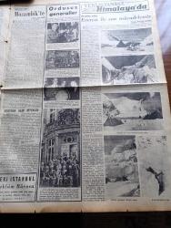 Yeni İstanbul Gazetesi - 15 Temmuz 1952 - Mustafa Nermi - Cumhurbaşkanı Celal Bayar Medrano Sirkinde - Kore'de Kara ve Hava Harekatı Geniş Ölçüde Devam Ediyor - Basketbolda Mısırlılara 64 45 Yenildik - Türkiye Yardım Misyonu Başkanı Mr. Dayton Dün Şehrimize Geldi - Türkiye'nin En Büyük Barajı İnşa Ediliyor - Hac Seferleri Durduruldu - Hindistan'da Bir Türk Şairi Emir Khusro Dün Anıldı - Amerika Büyük Bir Uçak Gemisi İnşa Ediyor -  Rize Futbol Sahasına Kavuştu - Işıklı Barajı Menderes Ovasının İhtiyacını Tamamlayacaktır -  Mona Lisa'nın Bir Görünüşü - Leonardo Da Vinci - Yeni İstanbul 1952 Helsinki Olimpiyatında - Ruslar Helsinki'de 20 Altın Ve 25 Gümüş Madalya Kazanmayı Ümit Etmektedirler - Olimpiyattan Fotoğraflar - Büyük Batı Bestekarlarından Schumann - Ordusuz General - Zündapp Motosikletleri - Demag Cereskalleri - Centrum Oto Radyoları - Dermojen