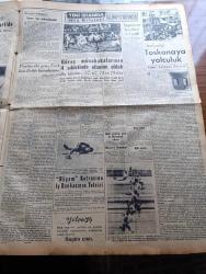Yeni İstanbul Gazetesi - 23 Temmuz 1952 - Esir Şehrin İnsanları Yazan Nureddin Demir (Kemal Tahir) Yazı Dizisi - Musaddık Tekrar İran Başbakanı - Doğu Akdeniz Komutanlığı İçin İzmir'de Bina Aranıyor - Amerika'da demokratların Kongresinde İkinci Gün - İngiliz Filosu Yarın Geliyor - Olimpiyat Haberleri - Güreş Müsabakalarının 4 Sikletinde Elimine Olduk - Futbolda İkinci Maçı Maceralarla Yapıyoruz - İzmir Civarında Üç Tarihi Kıymeti Haiz Eser Bulundu - Türk Elen Dostluk Cemiyeti Başkanı Hamit Ongunsu - Verem Hemşire Okulunun Temeli Dün Törenle Atıldı - Helsinki Olimpiyatına Şehrimizden 3 Gümüş Kupa Gönderdi - Muhip Özay - Amerika'da Radarla Meçhul Cisimler Tesbit Ediliyor - Schuman Planı - İzmit Ambalaj Kağıdı Fabrikası Ağustos'ta İşletmeye Açılacak - Yugoslavya Sovyetleri 3 1 Yendi - 5000 Metrede Yeni Bir Olimpiyat Rekoru - Rüyam Kotrasına İş Bankasının Telsizi - İtalya'da Toskana'ya Yolculuk - Çapamarka - Dermojen