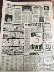 YENİ SABAH GAZETESİ  24 EYLÜL 1963 YIL :26 SAYI :8811--Hakimler geçici kira takdir  edebilecekler --Bir CHP ''li  daha  Bekata için görüşme  talep etti --Erataman  İsviçre ye  gitmiş --Yüzdü  yakalandı  boğuştu  yine kaçtı  ve  nihayet iltica etti --Adliye 'de  cinayet işleyen  kadının duruşması  başladı --Mahalli  seçimlerde ayrı ayrı   renkte  3 oy  pusulası kullanılacak --O Mahiler  ki :Siyavuşgil --Kolombiya da  haydutlar  8'i  çocuk  ,19  kişiyi  öldürdü --İstanbul  yedi  tepesinden  yankılar getiren  sanatkar :Güzide Kasacı --İstanbul Radyosu Programlarından Seçmeler---Polonya Beraberliği  Almanları Korkuttu --Türk Kalesinde Turgay  denen bir  şeytan  vardı --Türkiye - İspanya Maçında  Arbede --Kamyonet Ekspres'e   çarptı  2 kişi öldü --Suriye devlet  adamlarının maaş  miktarı  indirildi --
