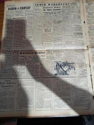 Yeni İstanbul Gazetesi - 28 Temmuz 1952 - Mustafa Nermi - General Necip yeni İstanbul'a önemli bir beyanat verdi- 1944 yılında vuku bulan yeni bir kurşuna dizme hadisesi- Sümerbank mamüllerinde yapılacak ucuzlatma- Mısır'da parlamento 10 gün sonra toplanıyor- Madam Evita Peron öldü- Yeni kağıt paralar- Olimpiyatlarda grekoromen'de Sovyet Rusya şampiyonluğu aldı- Medrano sirki-  Esir Şehrin İnsanları Nurettin Demir (Kemal Tahir) yazı dizisi - kadın ve çarşaf - büyük bir Amerikan filosu Şehrimize geliyor- Mısır'da hanedana ait saraylara Ordu el koydu - Paris'in büyük sokaklarından birine Ankara adı veriliyor- Yeni İstanbul 1952 Helsinki olimpiyatında- Memleketimizde ayakkabı sanayisinin durumu - Piyasalarda haftalık vaziyet- Volvo- Fendt Dieselross Traktörleri - Mısır hadisesinden fotoğraflar - Kral Faruk Mısırı nasıl terk etti- Orta doğu'nun karanlık durumu- Doğu Akdeniz'de tehlikeli bir cisim yüzüyor- savcı ve yargıçlar arasında yapılan tayin ve nakiller- Amerika'da Çelik sanayi grevi