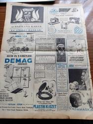 Yeni İstanbul Gazetesi - 7 Haziran 1952 - Mustafa Nermi - General Ridgway Kızıllara Sert Bir İhtarda Bulundu - Gelengül Tayfuroğlu Türkiye Güzellik Kraliçeliğine Seçildi - Albay Nuri Pamir Kore'de Şehit Oldu - Başbakan Adnan Menderes Rum Patrikhanesini Ziyaret Etti - Ürdün Kralı Tallal Yurduna Dönmek İstiyor - Maskeli Hakikat Yazan Deniz Albayı Tevfik İnci Yazı Dizisi - Hıfzıssıhha Enstitüsünün Bir Yıllık Çalışması - Yeni Maden Kanunu Meclise Veriliyor - İzmir'de Sahur Davulu Bir Mesele Oldu - Amiral Carney Karargâhının Yıldönümü - Bisiklet Yarışları - İran'da Ecnebi Okulları Yeni Talebe Alamayacak -  İspanyollara Karşı Milli Takım Nasıl Tertipleniyor -  Galatasaray Lille Takımıyla Oynuyor - Amerika'da Türk Delikanlıları - İstanbul'un En Eski İşyeri Balkapanı - Yeni Marlene Dietrich Kim - Rita Hayworth Sürekli Eş Değiştiriyor - Almanya Ve Bira - Kıbrıs Türkleri Arasında Yazan Fikret Adil Yazı Dizisi - İstanbul'un Büyük Bir Derdi Telefon - Demag Cereskalleri - BEA İngiliz Havayolları