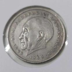 1976-F BATI ALMANYA DEUTSCHE 2 MARK ORİJİNAL MADENİ PARASI NADİR HARFLISI ÇOK ÇOK TEMİZ ÜÜ2EE1A ÇOK NADİR