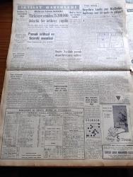Yeni İstanbul Gazetesi - 20 Haziran 1952 - Esir Şehrin İnsanları Yazan Nureddin Demir  (Kemal Tahir) Yazı Dizisi - İsveç Ana'anevi Tarafsızlık Siyasetinden Vazgeçmek Üzere - Askere Alınan Maden İşçileri Ocaklarında Çalışabilecekler - Irak'la Ürdün Birleşme Yolunda - Türk Makamları İzin Vermediği İçin Fransız Heyeti Ağrı Dağına Cikamayacak - CHP'nin Gayrimenkullerini Elden Çıkarması Önlenecek - Cumhurbaşkanı Celal Bayar Yunanistan'a Yavuz Kruvazöriyle Gidecek - Medrano Sirki Dün Geldi - Cemal Reşit Rey'in Paris'teki Konseri Münasebetiyle - Kadir Gecesi - Baydar Derler - Alman Oto Yarışçısı Herman Lang - İsrail Almanya İle Görüşecek - Adana'da Borsa Başkanı Mustafa Şengül Öldürüldü - Bugün Nazilli'de Pamuk Eksperleri Kursu Açılıyor - Bir Katibe Seçerken Karakterine Dikkat Edin - Kıbrıs Türkleri Arasında Yazan Fikret Adil Yazı Dizisi - Ankara İstanbul İzmir Radyosu Programı - Ramazanlık Köşe Yazısı - Prestige Düdüklü Tencereleri - Parker 51 Dolmakalemi - Jawa Motosikletleri - Gripin