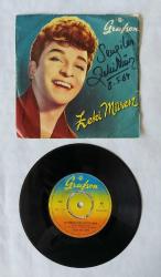 45'LİK PLAK: ZEKİ MÜREN [İMZALI] Yollar Uzak Gelemedim / Seninle Bir Sonbahar