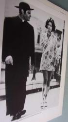 ENGELMEİER.FASHİON'İN FİLM.  (siyah beyaz renk )