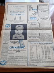 Yeni İstanbul Gazetesi - 3 Temmuz 1955 - Mustafa Nermi - Yaz Yağmuru Yazan Ahmet Hamdi Tanpınar Yazı Dizisi - İlim Ve Siyaset Adamı Adnan Adıvar'ın Cenazesi Dün Törenle Kaldırıldı - Ortadoğu Paktı Daimi Konseyi - İngiltere'nin Kıbrıs İçin Üçlü Bir Konferans Teklifini Kabul Ettik - Muammer Çavuşoğlu Kasım Gülek'in İddialarını Dün Cevaplandırdı - Celal Bayar Ve Irak Kralı İkinci Faysal Bugün İstanbul'a Geliyor - Psikolojik Harp - Huzur Hasreti Yazan Mehmet Davaz Yazı Dizisi - Amerika Vize Kolaylıkları Gösteriyor - Ankara Istanbul İzmir Radyosu Programı - Mehtap Şarkısı Cinayetler Yazan Francis Didelot Yazı Dizisi - Baydar Derler Pazar Konuşmaları - Prens Charles Ve Prenses Anne'ın Yeni Ata Binme Hocası - Gülnüş Valde Sultanın Damad İbrahim Paşaya Mektubu - Hikaye Kırmızı Eldiven Yazan Behice Yücedağ - Üniversite Ve Yüksek Okullar Basketbol Şampiyonası - Osman Coşgül 30.54 İle Barselona Barajını Aştı - Karagümrük Bugün Adana Demirspor'la Karşılaşıyor - Gripin - Çapamarka - Opon