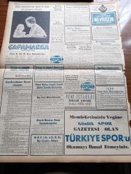 Yeni İstanbul Gazetesi - 12 Ağustos 1955 - Mustafa Nermi - Birleşik Amerika İngiltere Fransa Ve Sovyet Hariciye Vekili 27 Ekim'de Toplanıyor - Demokrat Parti Genel Kongresi Toplanıyor -  İsmet İnönü Ve Osman Bölükbaşı Başvekil Adnan Menderes'in Son Beyanatına Dün  de Cevap Verdiler - Türk Amerikan Kredi Görüşmeleri - Yaya Olarak Ankara'ya Gidecek Olan İşçiler - Huzur Hasreti Yazan Mehmet Davaz Yazı Dizisi - Kapalıçarşı 5.  Defa Yangın Tehlikesi Atlattı - Köylü Partisi İzmit Mitingi - Atom Konferansı Çalışmaları - Sigaranın Kanserle Alakası Yokmuş - Alman Radyoları İle İşbirliği Yapılıyor - Gerçek Bir Balerin Sevinç Baraz - Ankara İstanbul İzmir Radyosu Programı - Bakırköy Baruthane Arasında Yeni Bir Şehir - Kısa Dünya Haberleri - Çocuk Sayfası - Yugoslav Takımı Geceyarısı Geldi - Hakem Kursuna Merkez Komite Üyesi Doktor Tarık Özerengin Temsil Edecek - Beşiktaş Sade Bir Törenle Dün Çalışmalarında Başladı - Modaspor Fenerbahçe İle 21 Ağustos'ta Karşılaşmaktayız İstiyor - Çapamarka