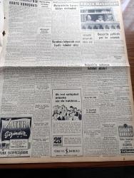 Yeni İstanbul Gazetesi - 7 Ağustos 1955 - Mustafa Nermi - Sovyet Rusya'nın Roma'da Kurduğu Casus Şebekesi - Karadeniz Bölgesine Ucuz Buğday - Muhalefetin Son Kararı İktidarı Sinirlendirdi - Londra'da Toplanan Atom Enerjisi Toplantısı- Zonguldak'ta Sel Felaketi - Celal Bayar Ve Irak Kralı Orman Fakültesinde - Kalamış Kupası Yelken Yarışları Dün Yapıldı - Huzur Hasreti Yazan Mehmet Davaz Yazı Dizisi - Kandilli Rasathanesi - Sıtkı Yırcalı'nın Radyo Konuşması - Fuat Köprülü Ve Fatin Rüştü Zorlu'nun Tayinleri Resmi Gazetede Yayınlandı - Dünya Bankasının Pakistan'a Açtığı Kredi - Ankara İstanbul İzmir Radyosu Programı - Mehtap Şarkısı Cinayetleri Yazan Francis Didelot Yazı Dizisi - Baydar Derler Pazar Konuşmaları - İkinci Selim'in Gazabına Gelerek Bandırma'ya Sürdüğü Haydar Çavuş Ve Belediye Hizmetleri - İskenderunda Kurulan Suni Gübre Fabrikası - Haftanın Patronu Pamuklu Elbise - Balkan Oyunları İçin Türk Milli Takımı Tesbit Edildi - Türkiye'de Yetişen Jet Pilotlarının Kabiliyeti