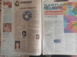 PS Magazin Dergisi - 27 Şubat 2000 - Aşk Tuzakları - Yıkılmayan İmajlar - İdil Çeliker - Element Problemi - Genç Anneler Fark Atıyor - Kartların Önlenemez Yükselişi - Yıkılmayan İmajlar - Feri Cansel - Neriman Köksal - Suzan Avcı - Banu Alkan - Aydan Şener - Gwynet Paltrow - Özlem Tosun - Gerçek Bir Kültür Kenti Bologna - Bir Yanı Bize Benzer - Beşinci Sınıf Hitchcock Özentisi - Tees Bilgi Setleri Reklamı fotoğraf ve haberi - Dergi Tam Değildir Sadece 8 Sayfası Mevcuttur
